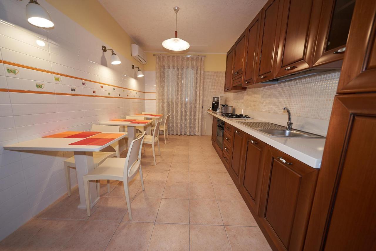B&B Mary Grace Rossano Stazione Екстер'єр фото